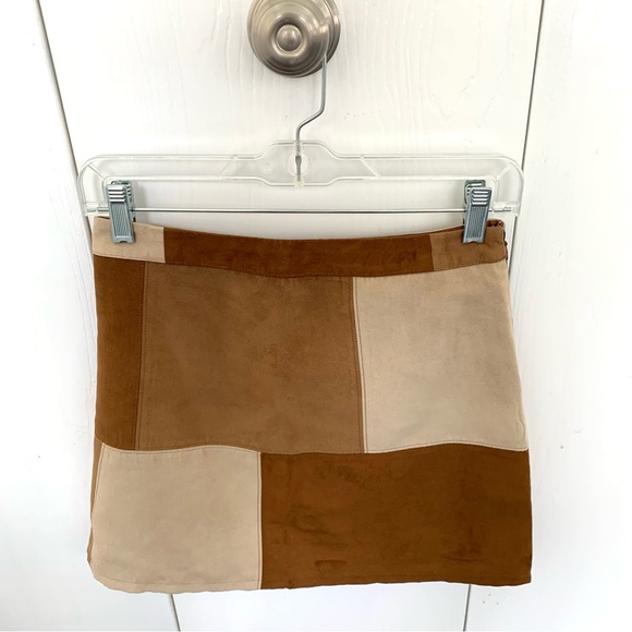 Hollister faux suede mini skirt size 0 1 2 xs patchwork tan brown cream western - Picture 6 of 8